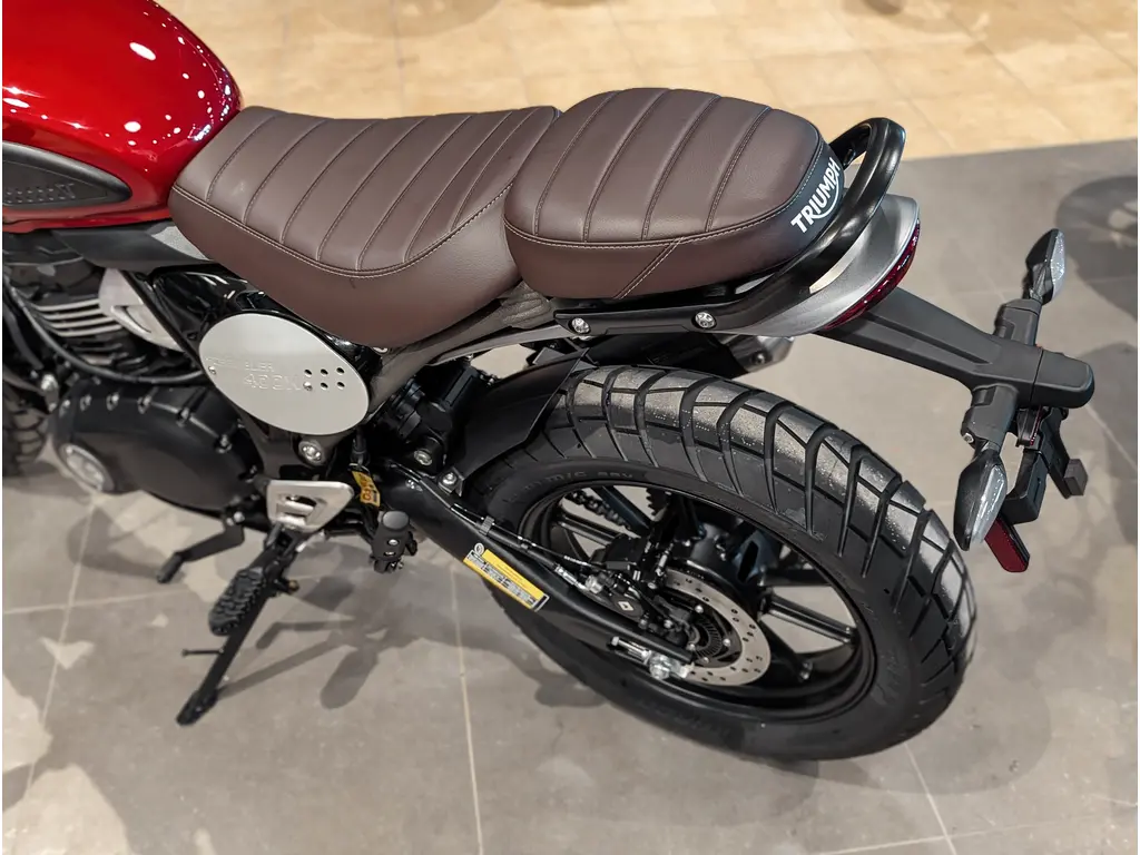 New 2025 Triumph Scrambler 400 X // Carnival Red/Phantom Black in