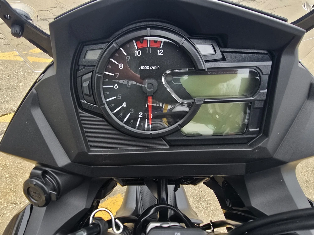 2025 Suzuki V-strom 650 Xt Adventure alt