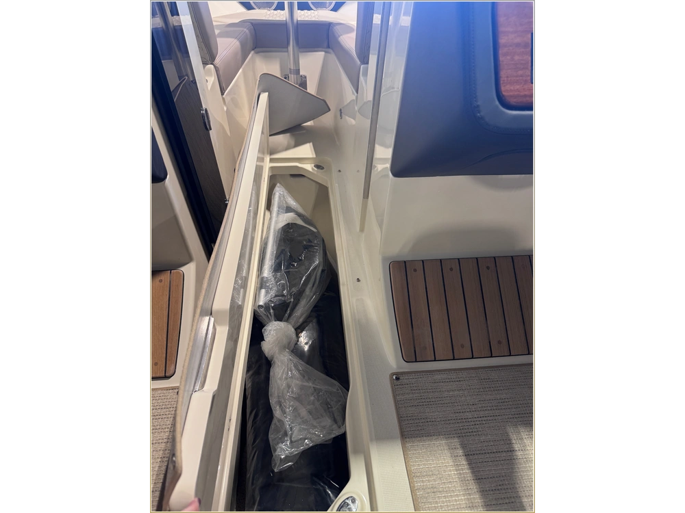 2025 Chris-craft Sportster 25 Mr Massive Price Drop alt