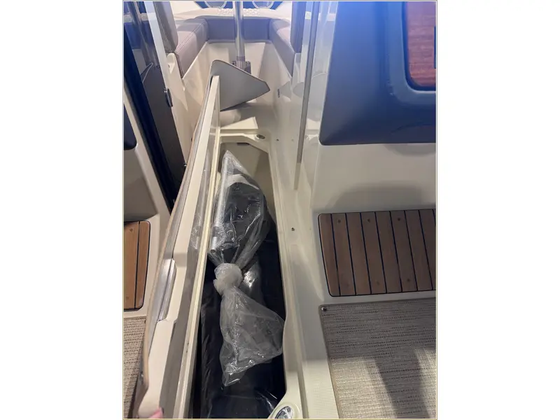 Chris-Craft Sportster 25 MR DISPLAY MODEL SPECIAL 2025