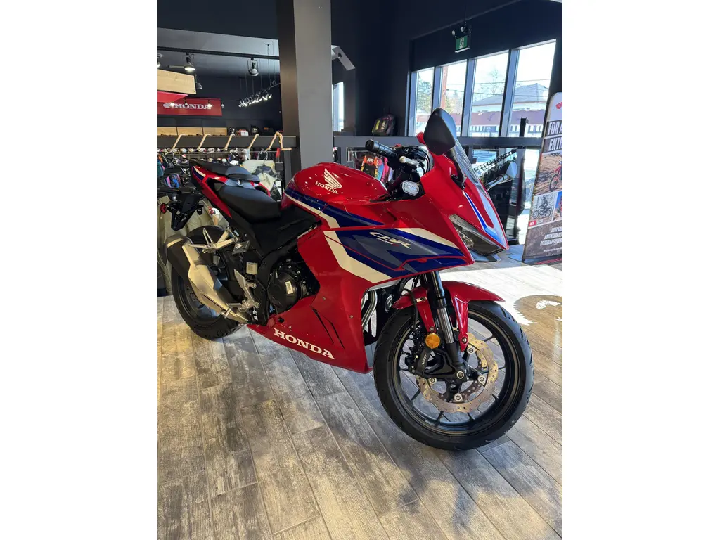 2025 Honda CBR 500R 