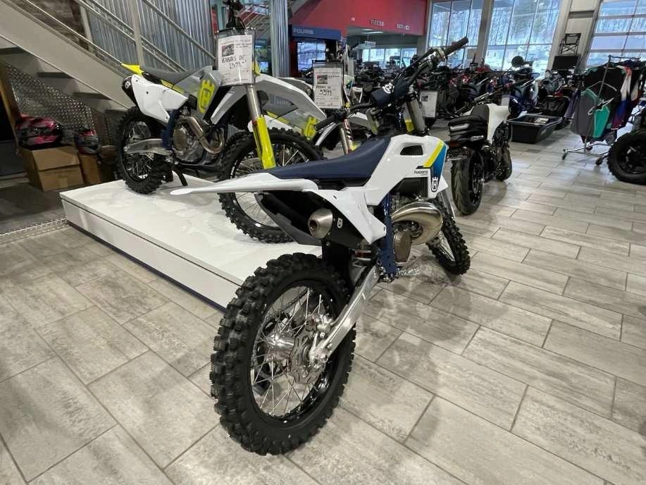 2025 Husqvarna Tc 300 alt