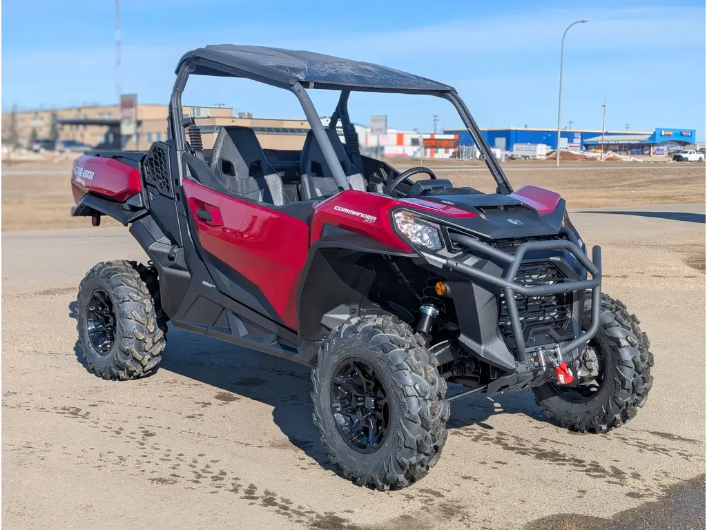 2025 Can-Am Commander XT 700