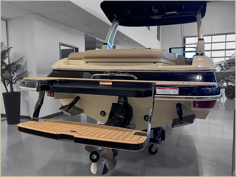 Chris-Craft Sportster 25 MR DISPLAY MODEL SPECIAL 2025