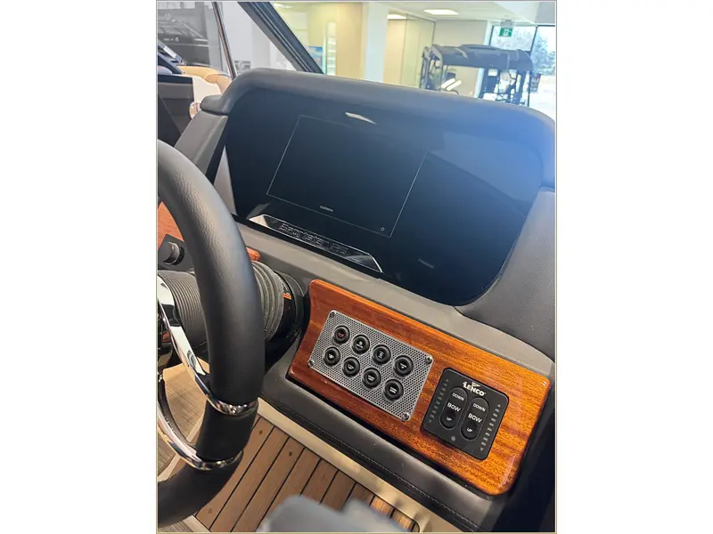 Chris-Craft Sportster 25 MR DISPLAY MODEL SPECIAL 2025