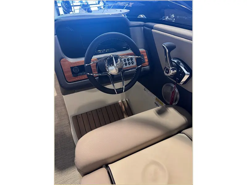 Chris-Craft Sportster 25 MR DISPLAY MODEL SPECIAL 2025