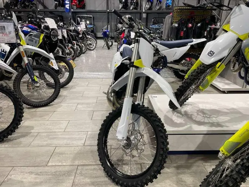 2025 Husqvarna TC 300 thumbnail 2