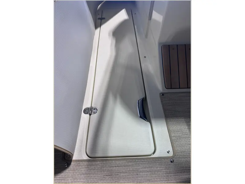 Chris-Craft Sportster 25 MR DISPLAY MODEL SPECIAL 2025