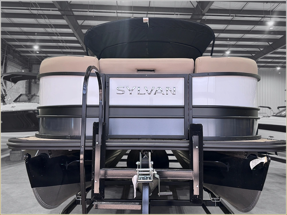 2024 Sylvan L-3 Dlz Dh Bar + $2000 Watersports Package Included!! No Luxury Tax* alt