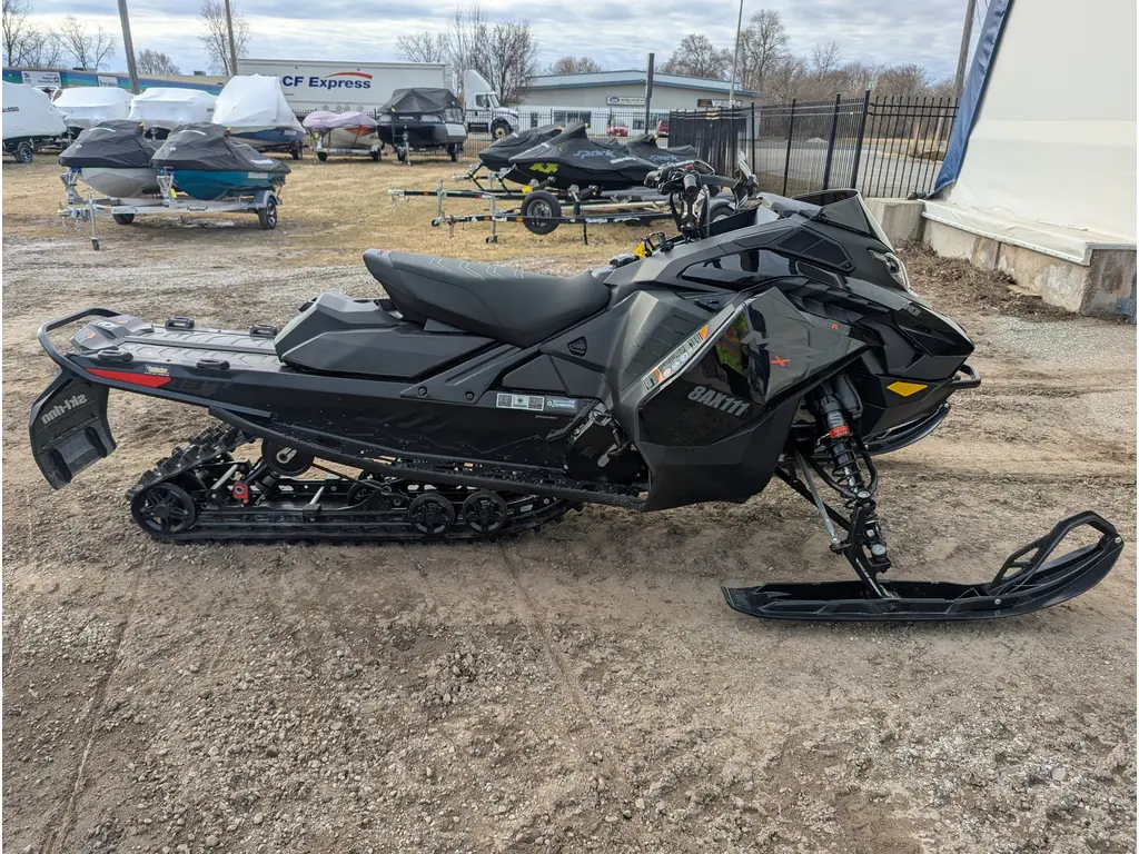 2025 Ski-Doo MXZ XRS 600R BK 137 1.5I SAS HUB 25 MZSC