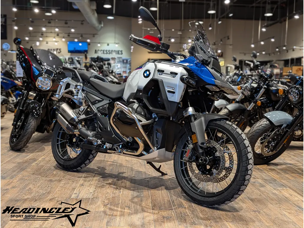 2025 BMW R 1300 GS Adventure // GS Trophy