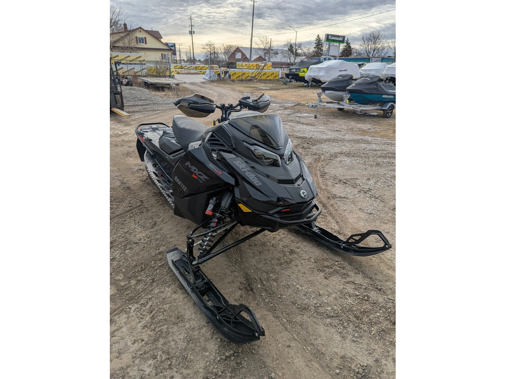 2025 Ski-doo Mxz Com 8tr Bk 137 1.25 Sas Hub 25 Ucsd alt