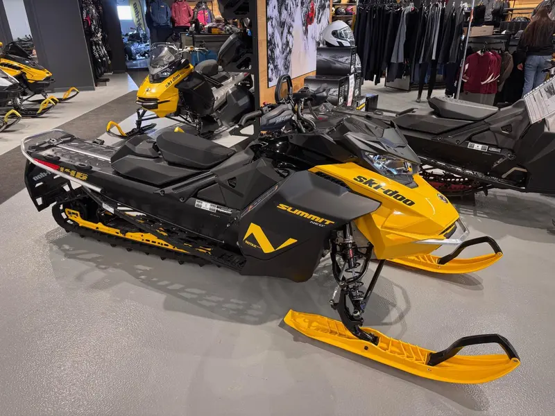 2024 Ski-Doo SUMMIT NEO + 600 EFI Plus