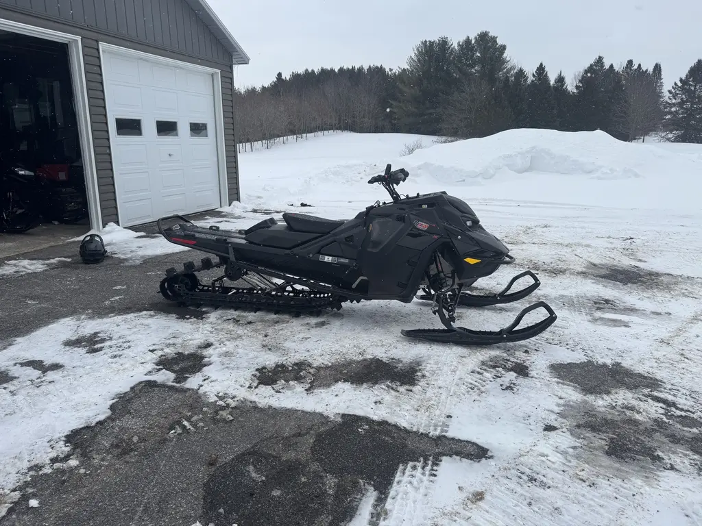 2023 Ski-Doo summit xpert 850 turbo