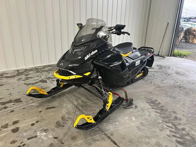 2024 Ski-Doo MOTONEIGE 2024 RENEGADE ENDURO 900