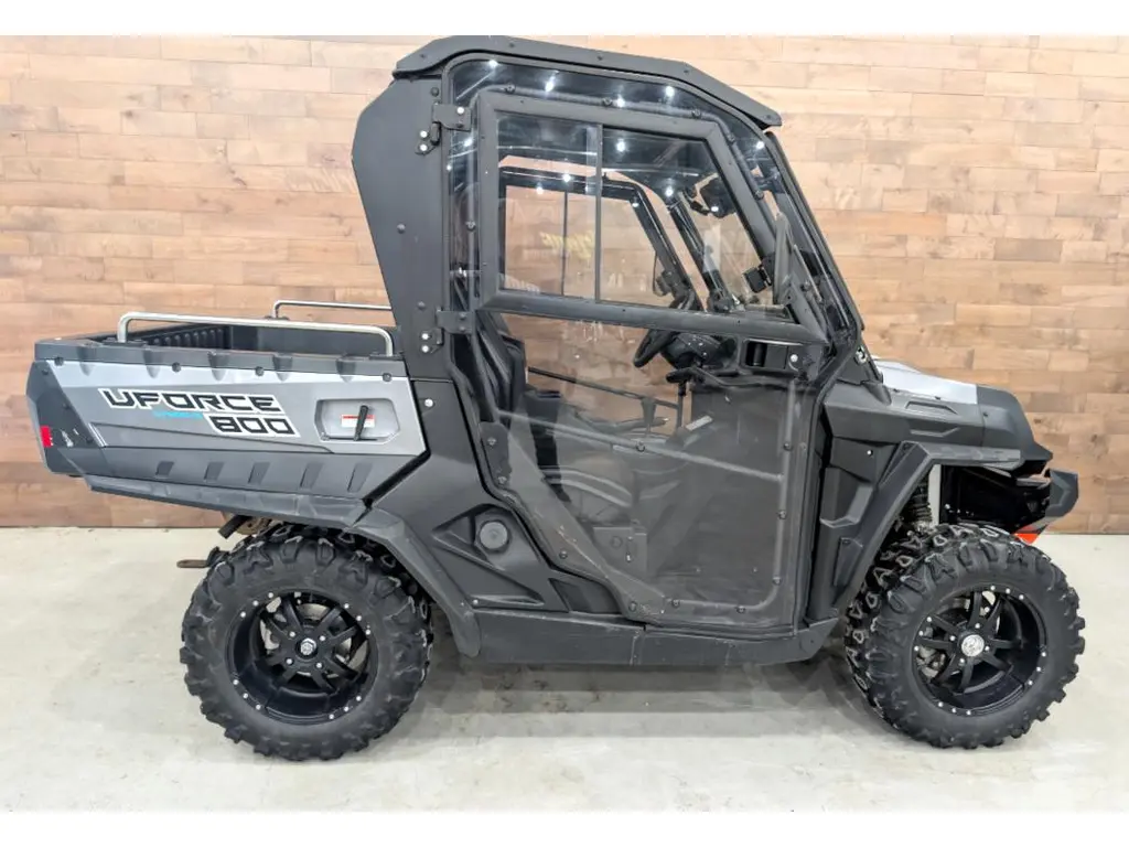 2018 CFMOTO UFORCE 800 Cabine complète