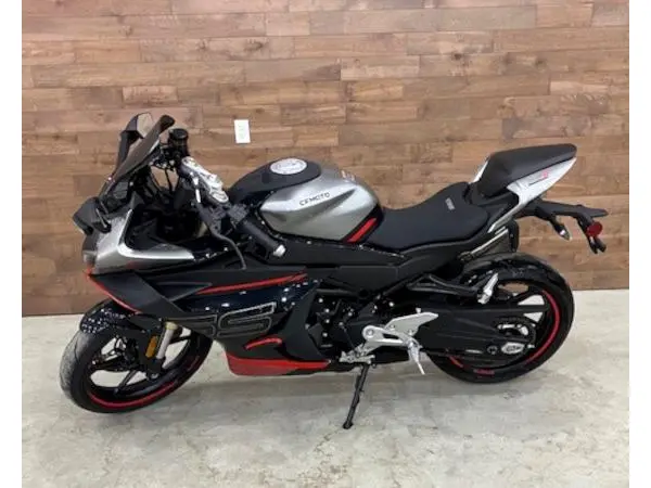 2023 CFMOTO 450SS