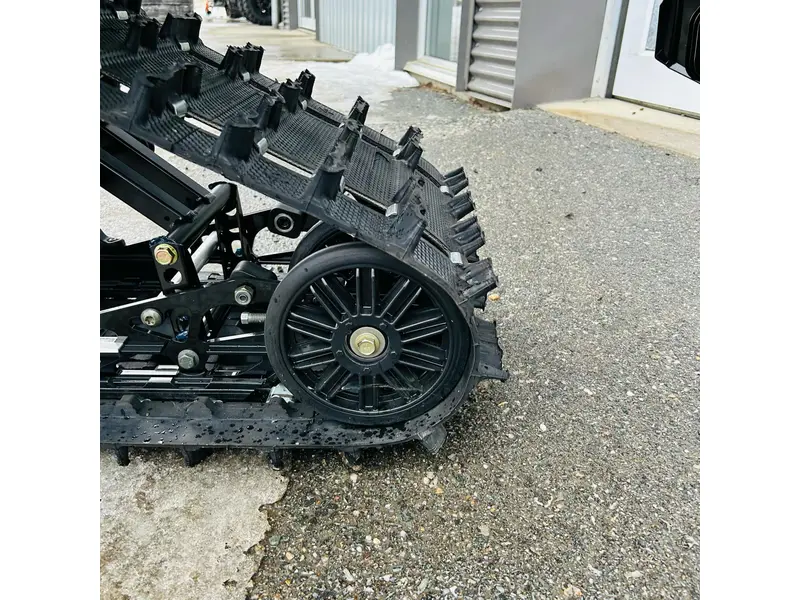 2025 Polaris 650 INDY VR1 137 S25TDV6RS
