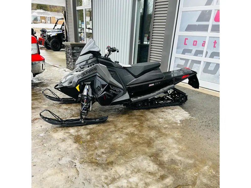 2025 Polaris 650 INDY VR1 137 S25TDV6RS