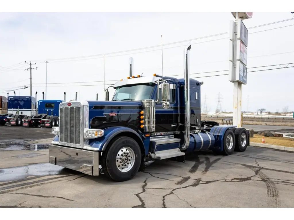2025 Peterbilt 589 