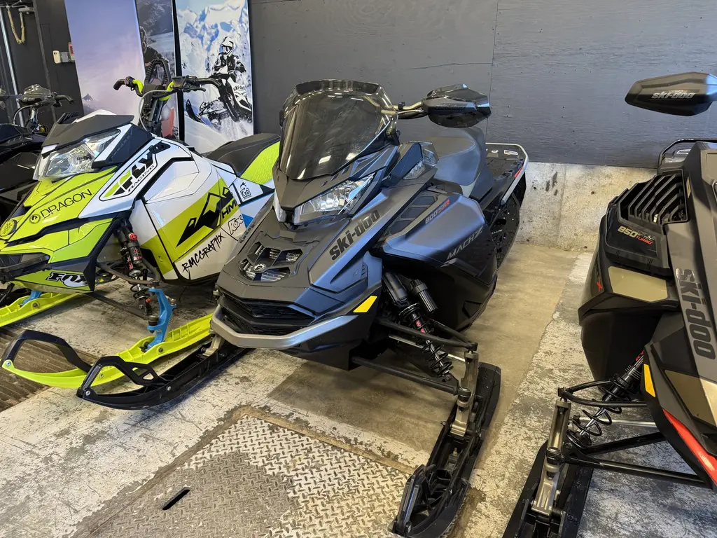 2022 Ski-Doo MACH Z 900 ACE TURBO R  137X 1.25