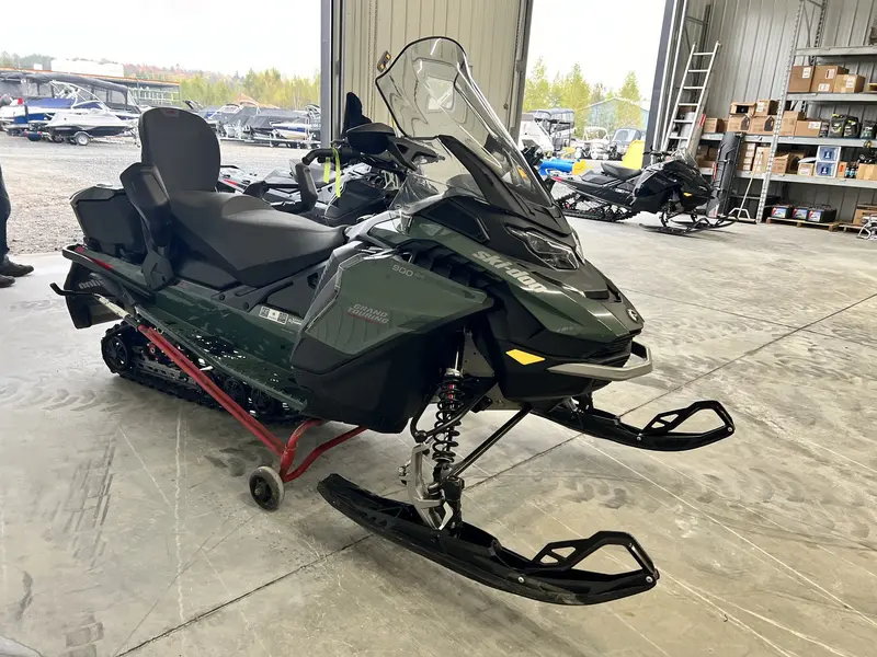 2024 Ski-Doo MOTONEIGE 2024 GRAND TOURING LIMITED 900ACE
