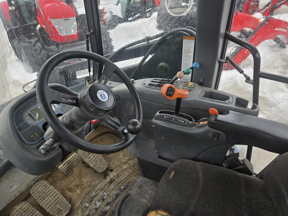 New Holland Tv140 2000 alt
