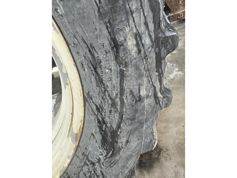 New Holland Tv140 2000 alt