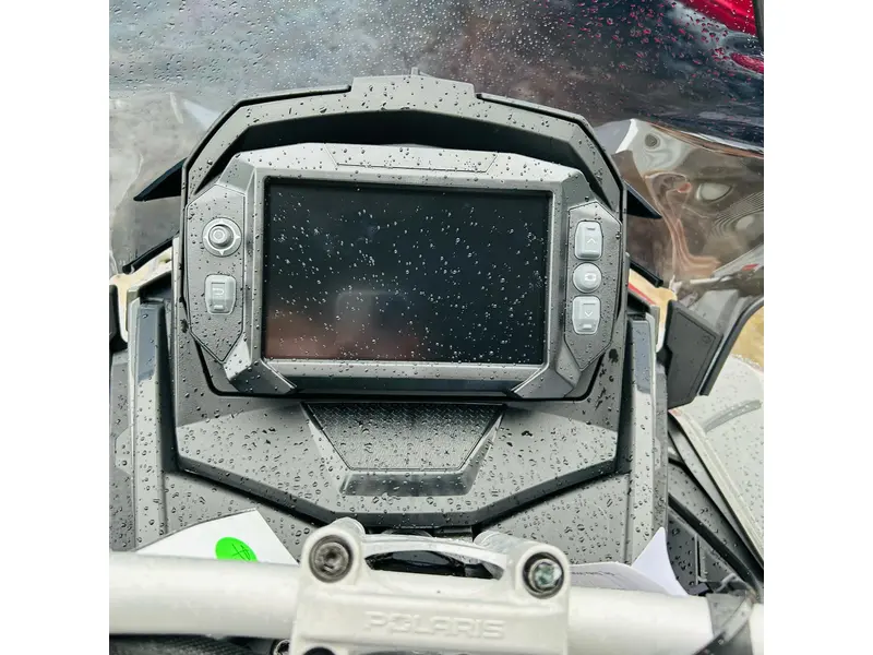 2025 Polaris 650 INDY VR1 137 S25TDV6RS
