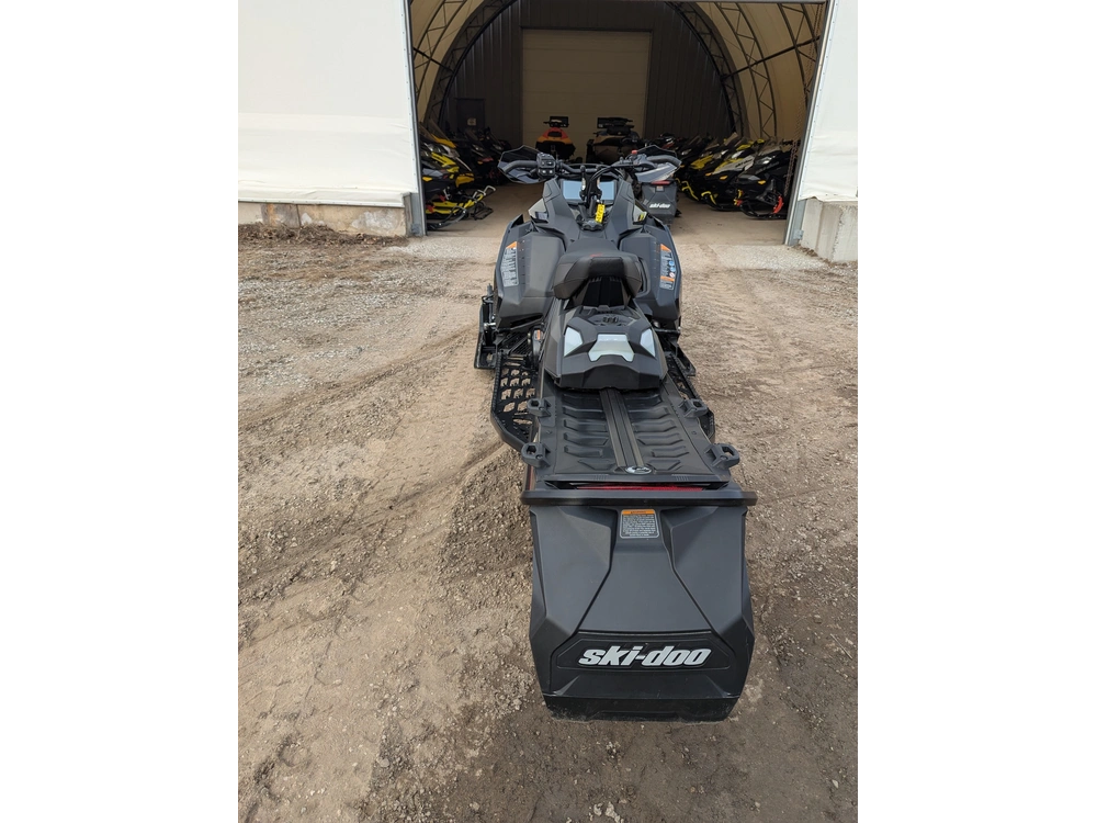 2025 Ski-doo Mxz Com 8tr Bk 137 1.25 Sas Hub 25 Ucsd alt
