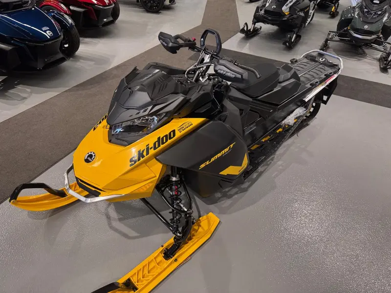 2024 Ski-Doo SUMMIT NEO + 600 EFI Plus