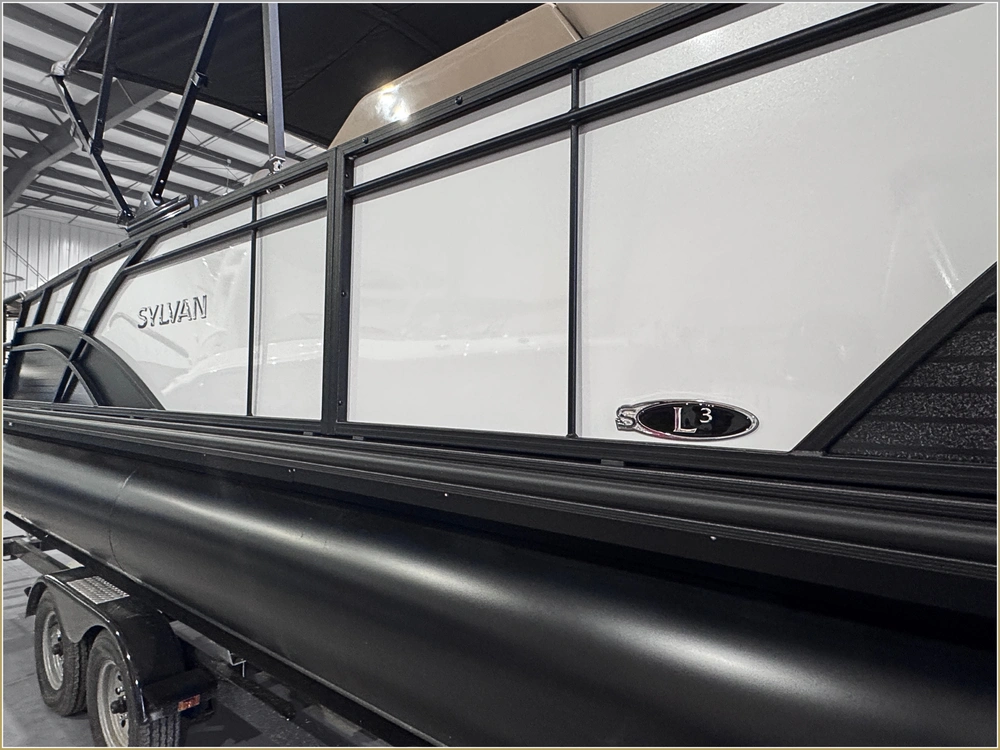 2024 Sylvan L-3 Dlz Dh Bar + $2000 Watersports Package Included!! No Luxury Tax* alt