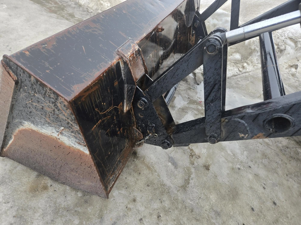 New Holland Tv140 2000 alt