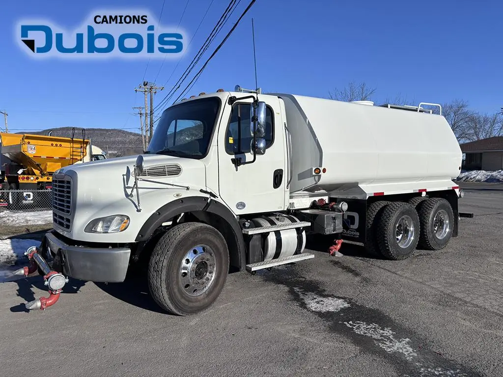 2016 Freightliner M2-112
