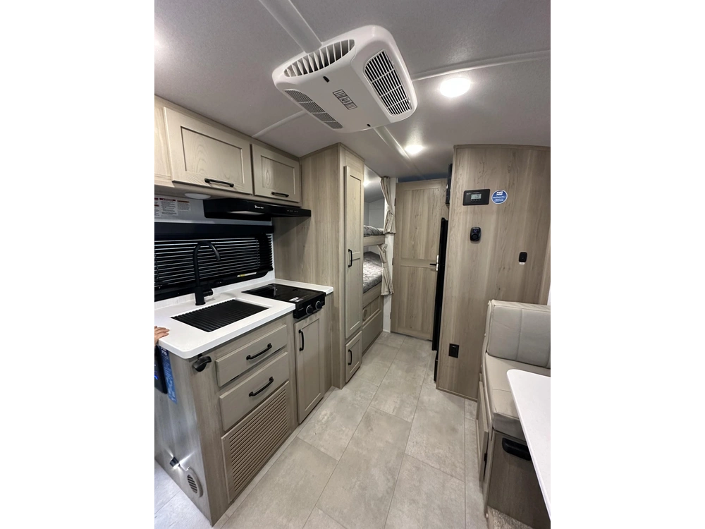 2025 Rockwood Geopro 20bh alt