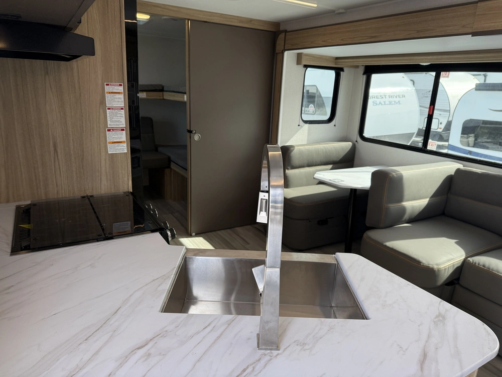 Cruiser A32bh 2025 alt