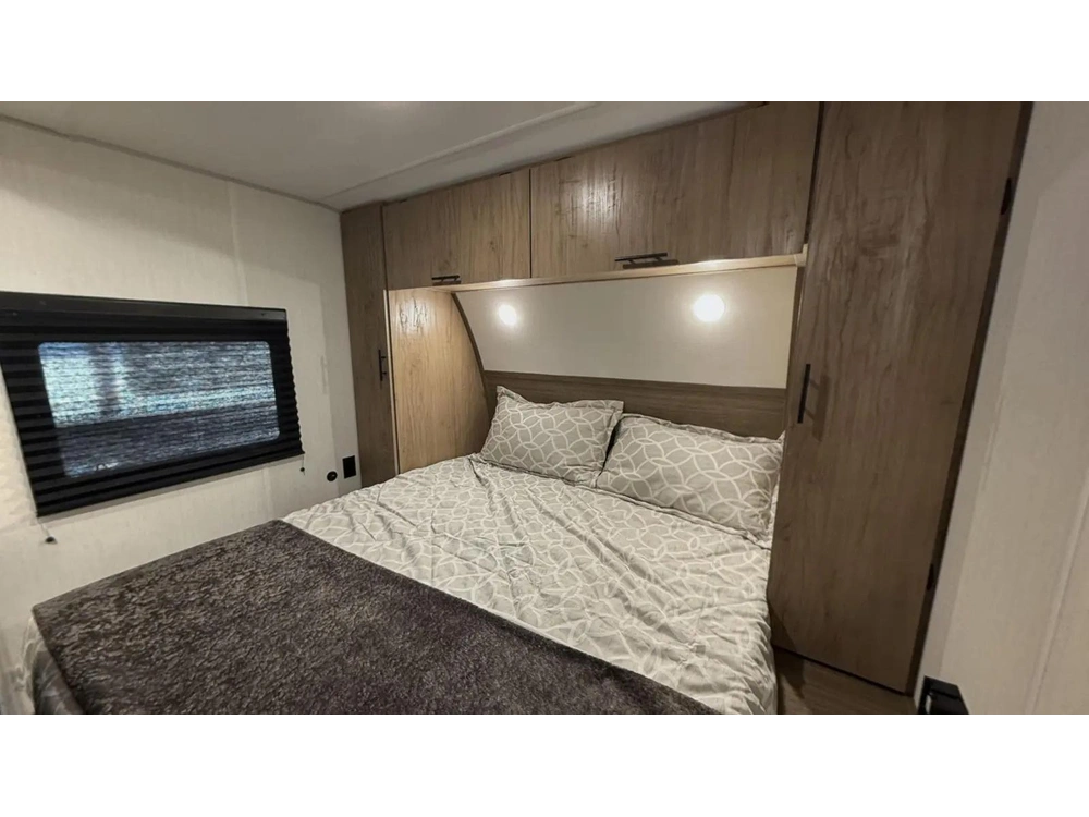 Cherokee Grey Wolf 23dbh 2025 alt