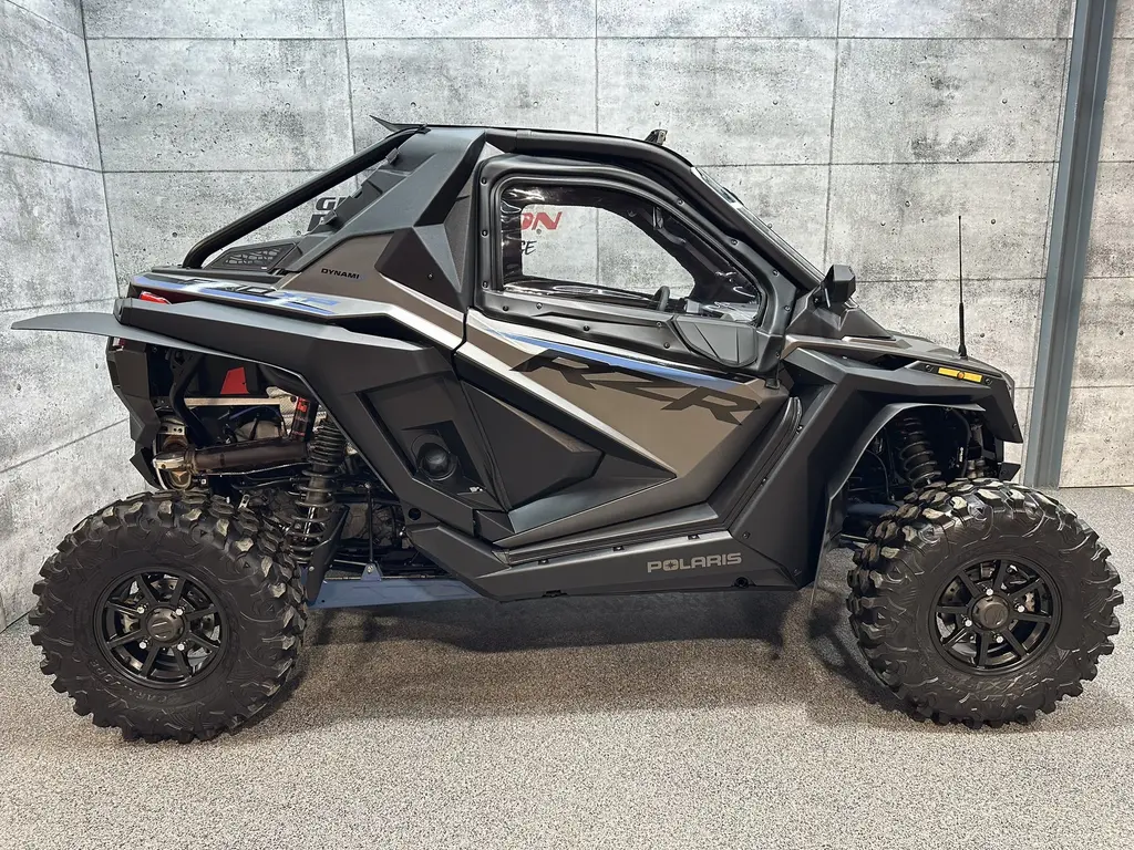 2021 Polaris RZR Pro XP Ultimate Dynamix | Cabiné + Chauffage + Audio + Ride Command