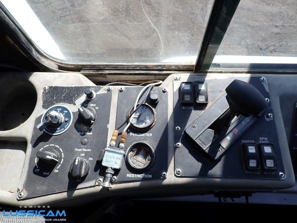 Johnston 4000 2001