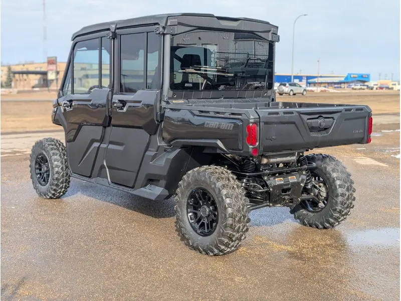 2025 Can-Am Defender Max Lone Star Cab HD10