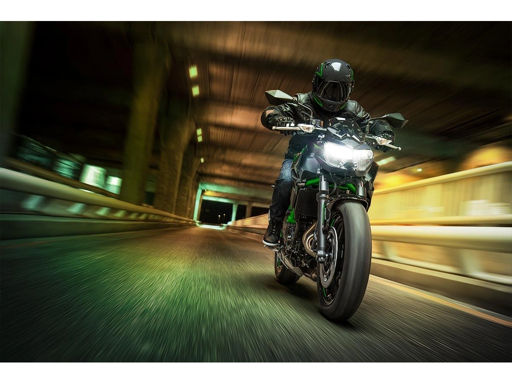 Kawasaki Z650 Noir 2025 alt
