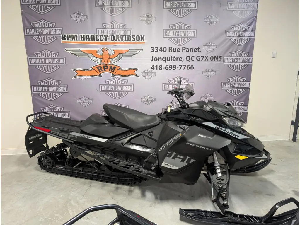 2019 Skidoo Renegade Backcountry