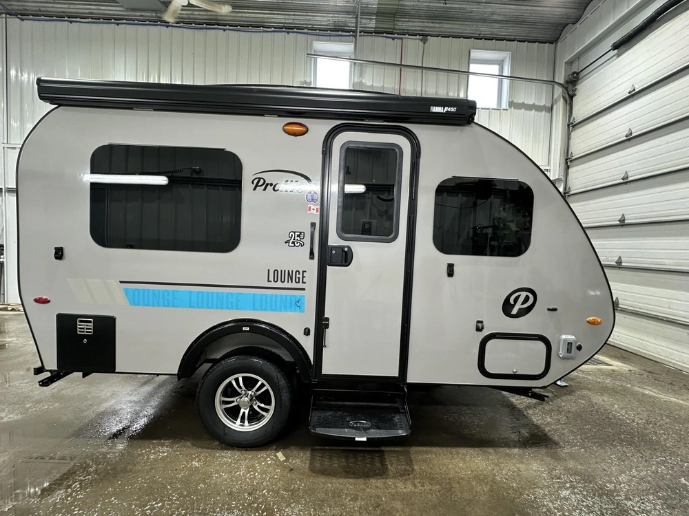 2025 Prolite Lounge alt