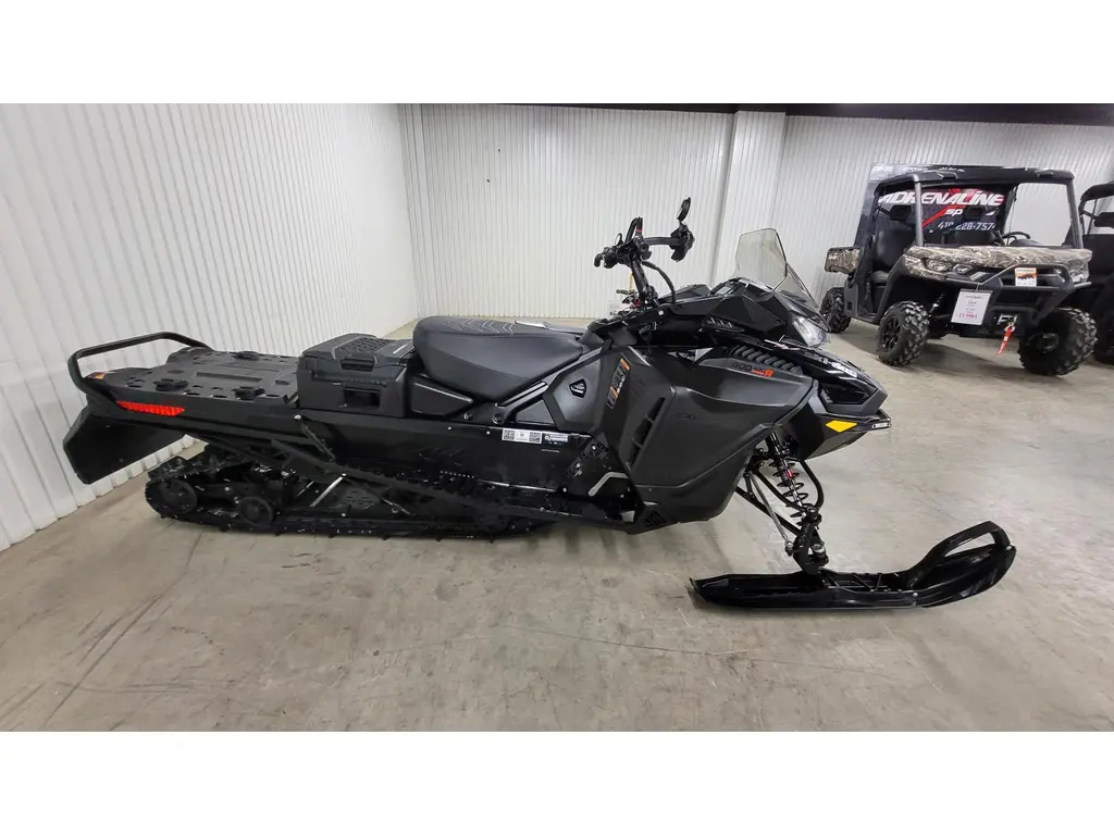 2025 Ski-Doo Expedition êxtreme 900 R