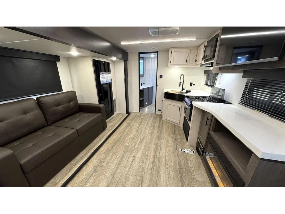 Alpha Wolf 2500rl 2025 alt