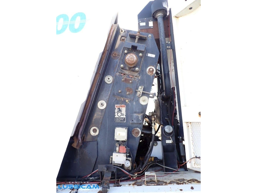 Johnston 4000 2001