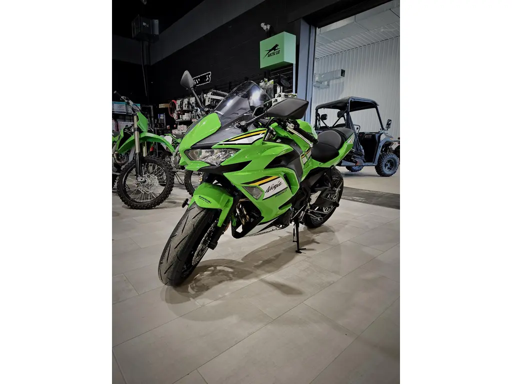Kawasaki NINJA 650 KRT EDITION 2025