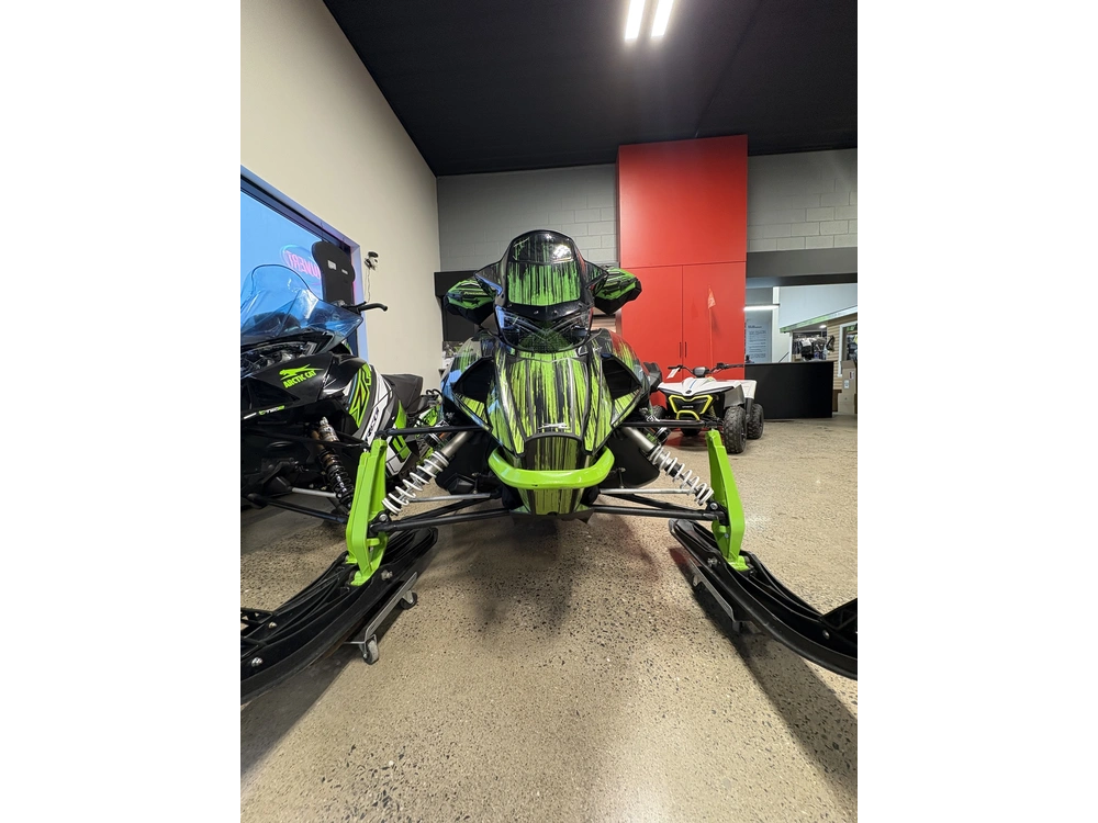 Arctic Cat Zr 8000 2018 alt