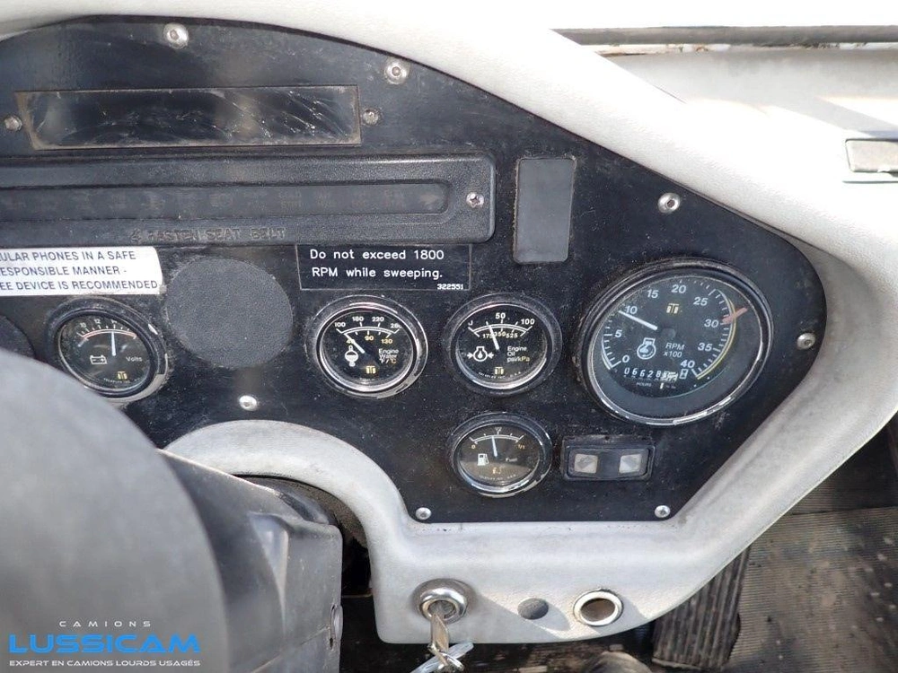Johnston 4000 2001