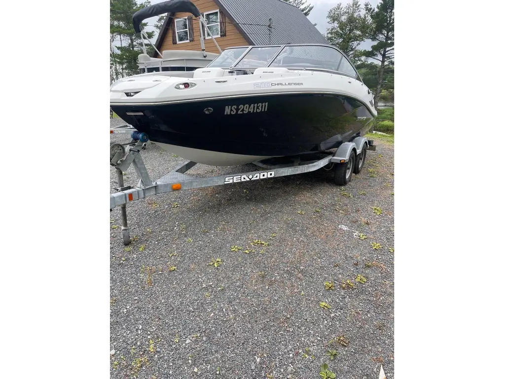 2011 Sea-Doo 210 Challenger + Twin Rotax 155HP (310HP) + double axle trailer 